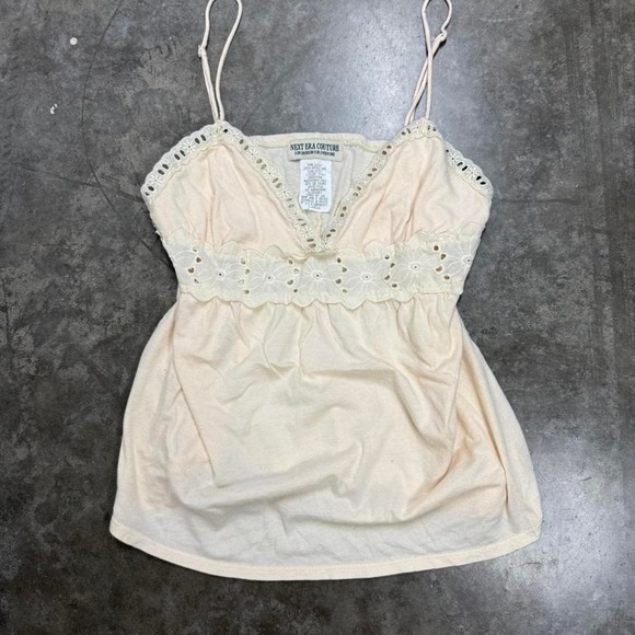 American Vintage Tops - Vintage Next Era Couture Peach Pink Cute Flower Lace Baby Doll Cami Size L